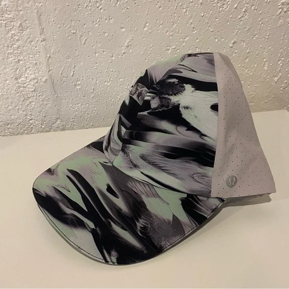 lululemon athletica | Accessories | Lululemon Fast And Free  display picture 1